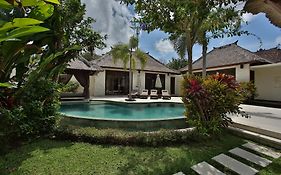 Mahagiri Villas Spa Dreamland